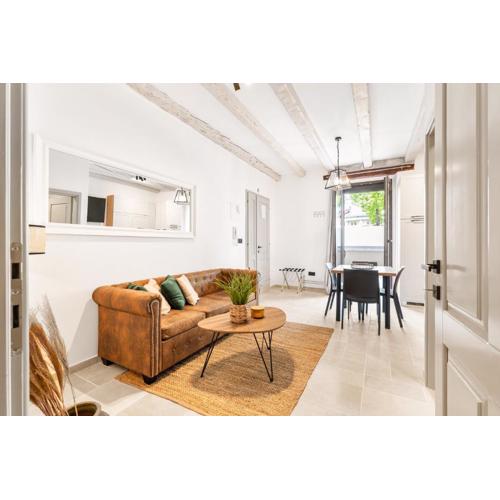 Suncitylifestyle2- apartment with a terrace