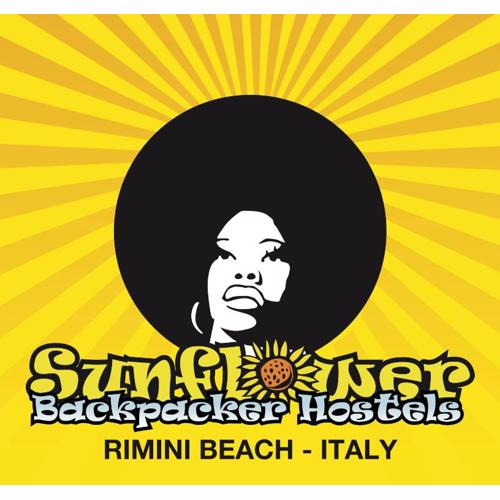 Sunflower Beach Backpacker Hostel & Bar