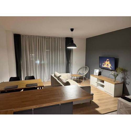 Sunlit Elegance Escape Apartment