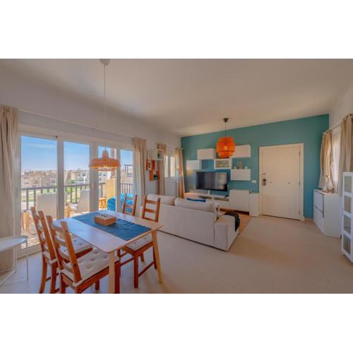 Sunny 2 Bedroom + Private Roof Terrace Lagoon View