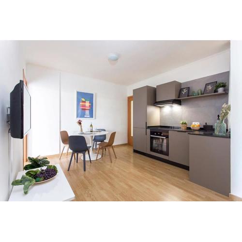 Sunny 3BD only for Families in Poblenou next to the sea!