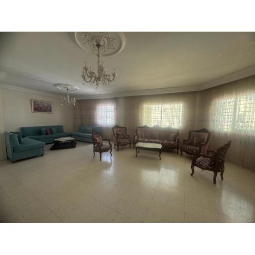 Sunny and Spacious flat