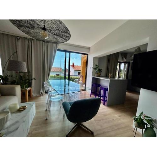 Sunny and Stylish apartment Bosh3