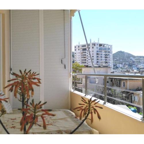 Sunny Apartment 2