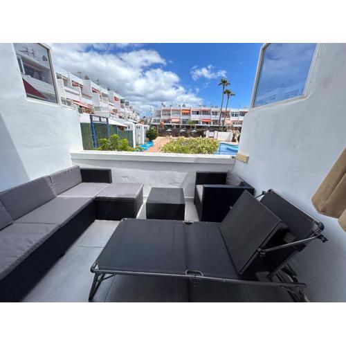 Sunny Apt with terrace coastal area South Arona