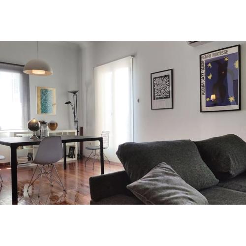 Sunny Athens flat near the sea 2