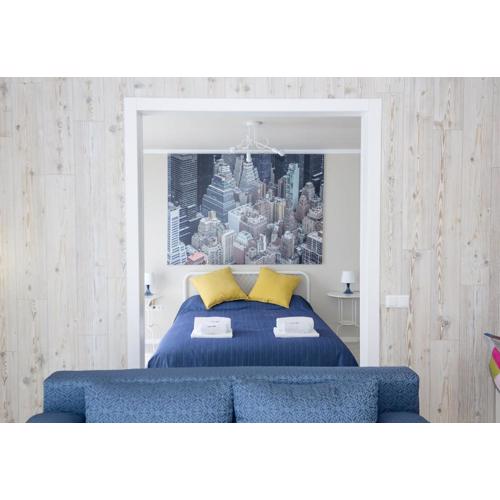 Sunny Blue One-Bedroom Flat with Balcony by Flat Mаnager