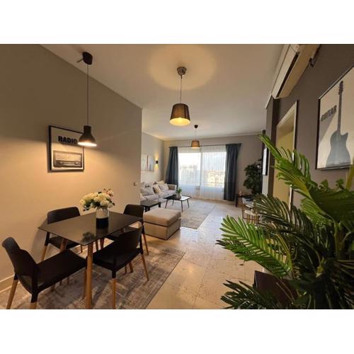 Sunny Bright 1BR in Palm Hills