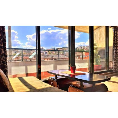 Sunny Days - Park Apartment