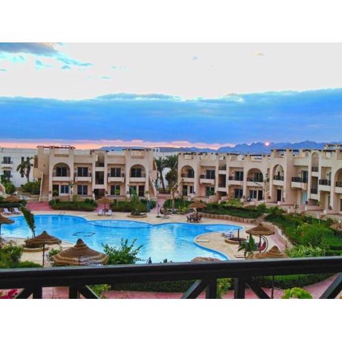 Sunny lakes resort full furnished apartment