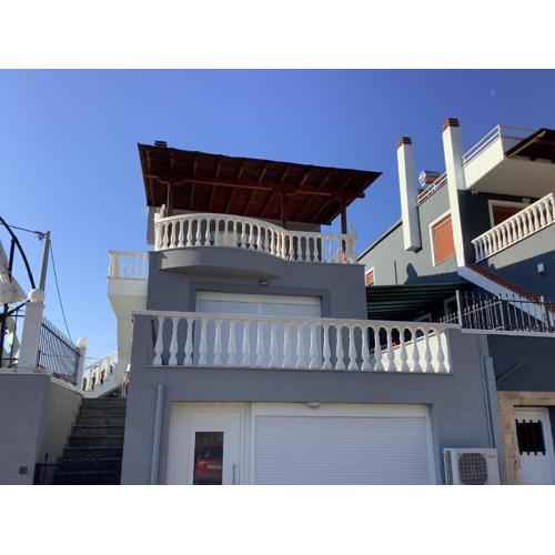 Sunny Luxury House Iraklitsa