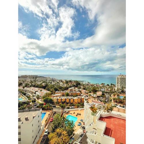 Sunny Oceanview studio apartment in Costa Adeje