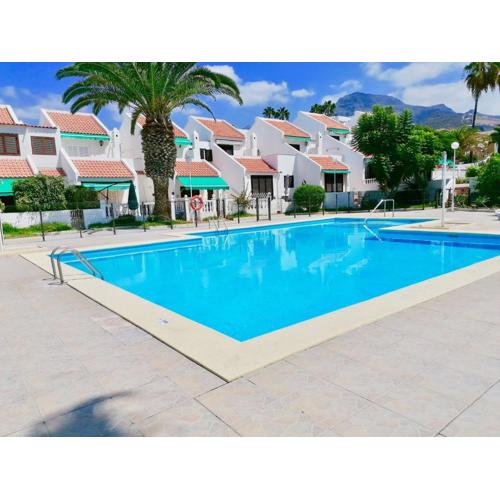SUNNY VILLA HOLIDAY HOME