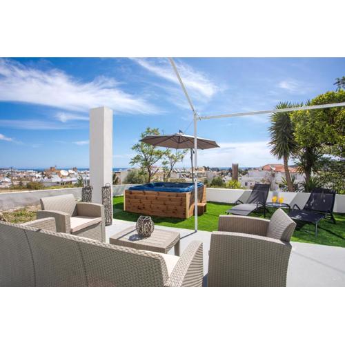 Sunny Villa
