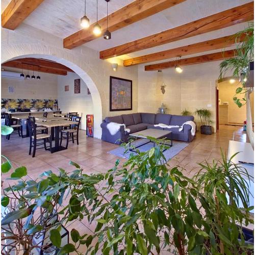 Sunny Villa