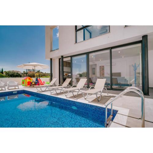 SunnyVillas: 2BR New Villa☆Private Pool in Pernera - Nicholas
