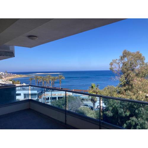Sunrise Bay Apartments - Frontline Sea Views
