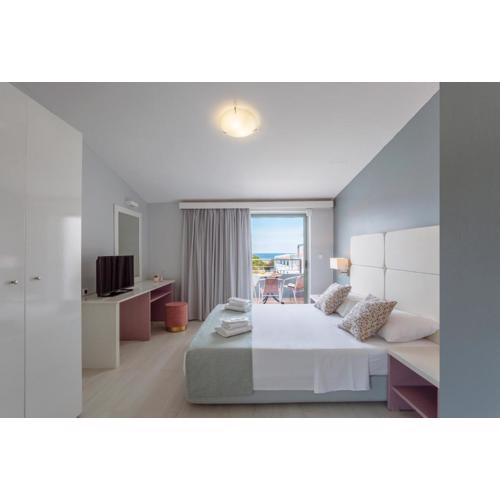 Sunrise Village Hotel - All Inclusive