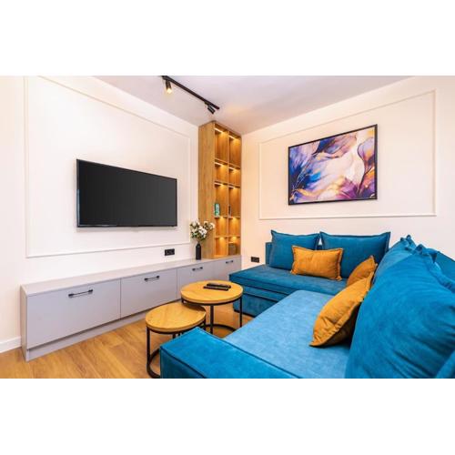 Sunset 2BR Apartment Parking included