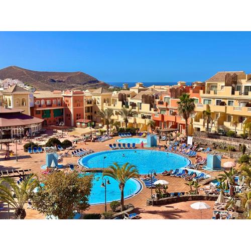 Sunset Apartment 6 & Heated Pool