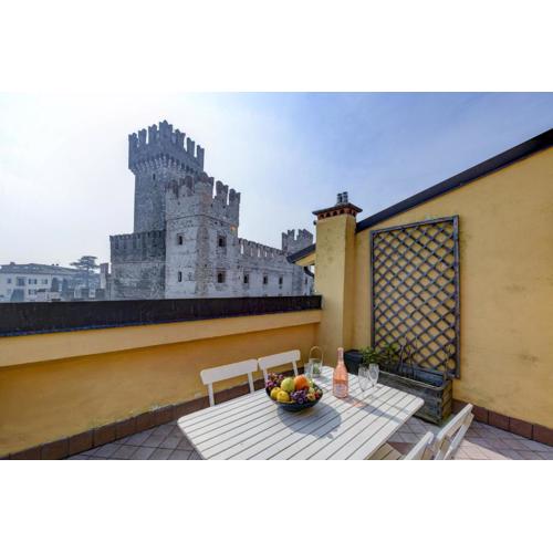 Sunset Apartment Home & Terrace