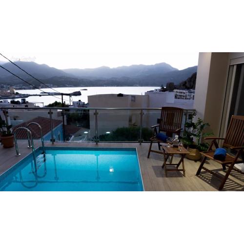Sunset brand new luxury apt with pool & sea view