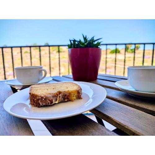 Sunset Haven Manikata - Walking distance to Golden Bay