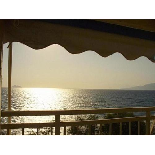 Sunset Holiday Home in Kalamaki