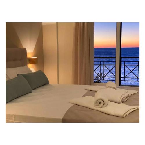 Sunset Premium Studio 11