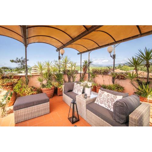 Sunset Rooftop close Center Town by Abita