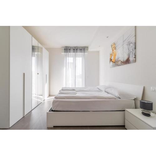 Sunshine Apartment by Wonderful Italy