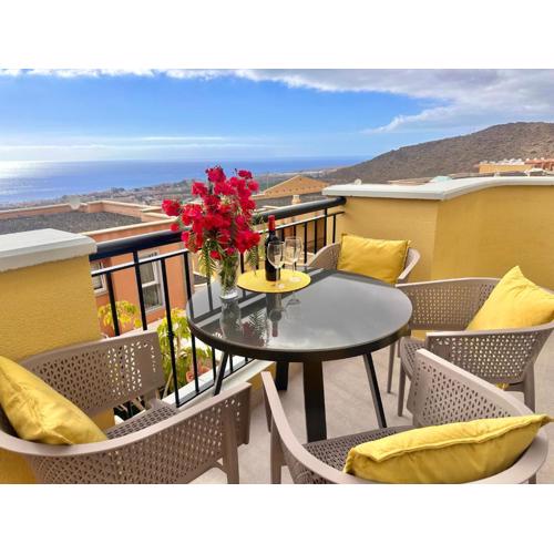 Sunshine Apartment with Sea Viev
