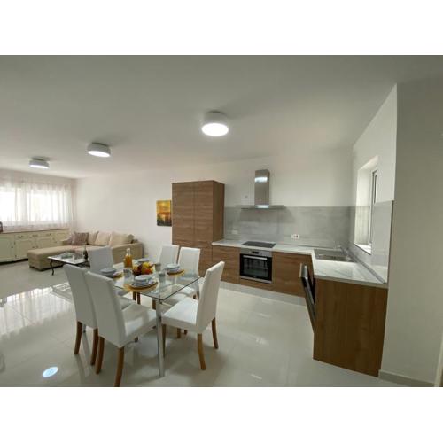 Sunshine Apartments Mellieha - modern three bedroom ground floor apartment with yard