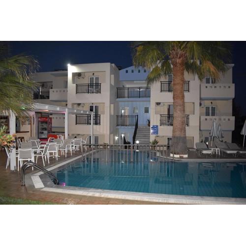 Sunshine Studios & Apartments