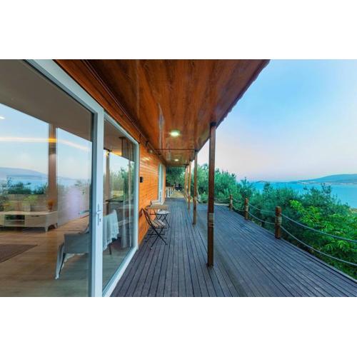 Super Exclusive Bungalow Vacation