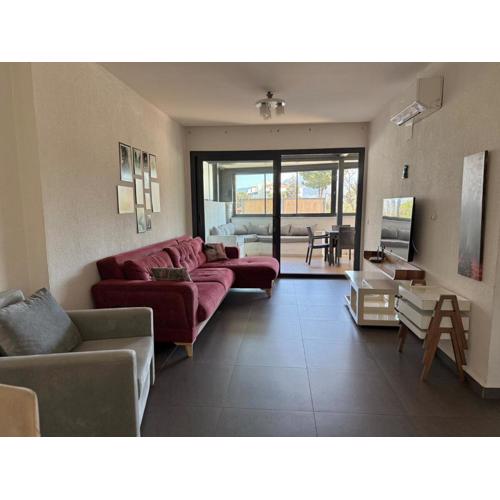 Super Luks, Denize 100 Metre, Ruya Evi 2