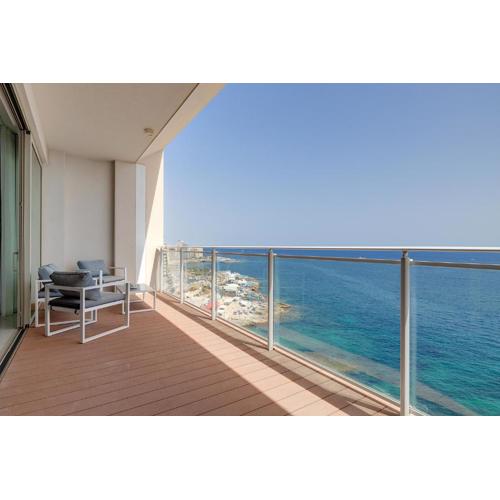 Super Luxury Apartment in Tigne Point, Amazing Sea Views