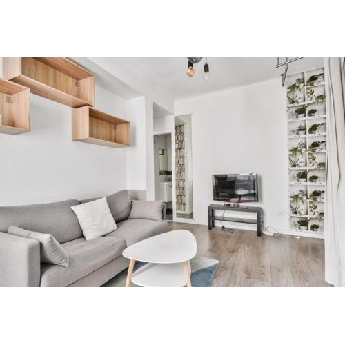 Superb 1BR flat 2min walk from the metro station