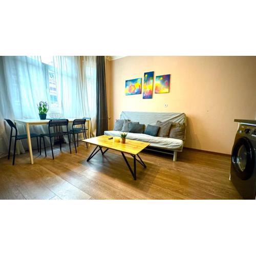 Superb 2 Bedroom Top Central Apartment