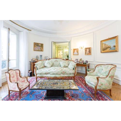Superb 4 bdrms 185m2 Apt Trocadero