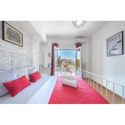 Superb Acropolis view 3bd apt in historical center
