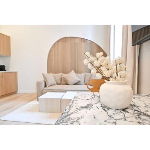 Superb Apartment Center of Paris Le Marais