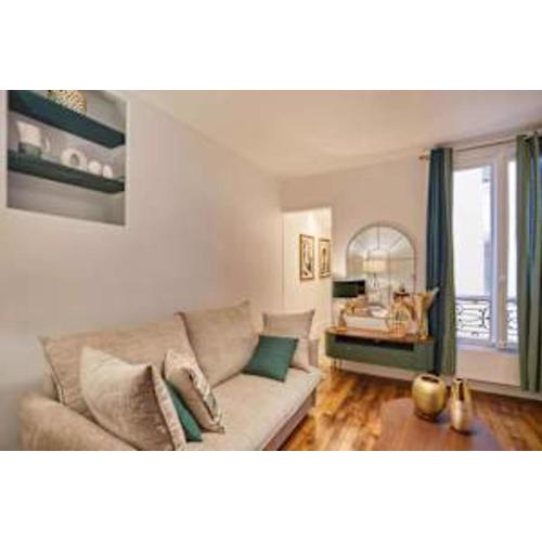 Superb Apartment Le Marais Place des Vosges