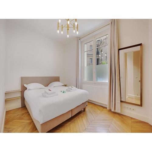 Superb apartment with terrace 2BR 4P Trocadero
