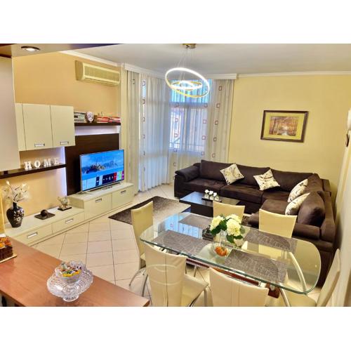 Superb Apt Central