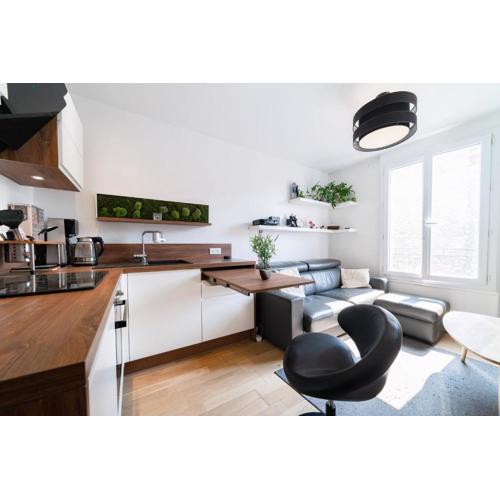 Superb Bright Apartment