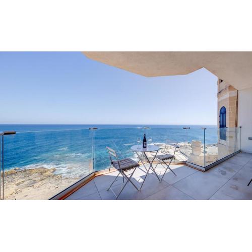 Superb Seafront Family Apartment