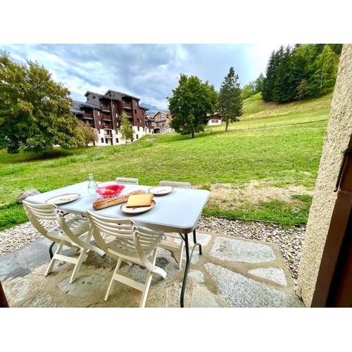 Superb studio Terrace Ski in Montchavin