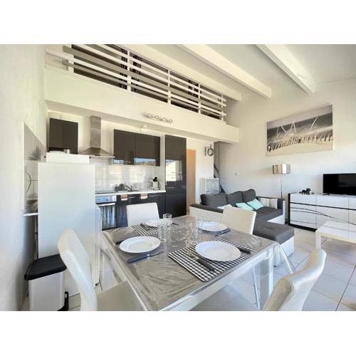 Superbe 2 pièces à 200m de la plage avec terrasse et parking - FR-1-338-533