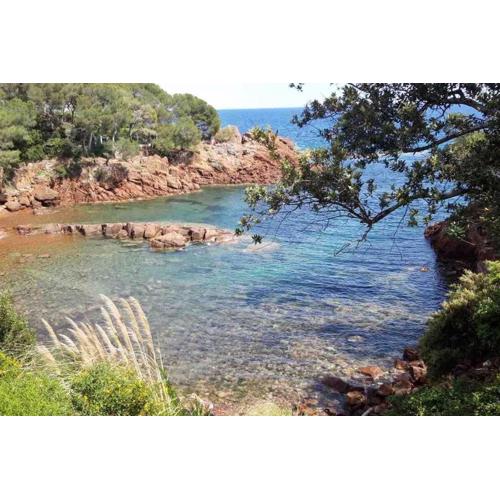 Superbe appartement à 150 m plage de la péguière